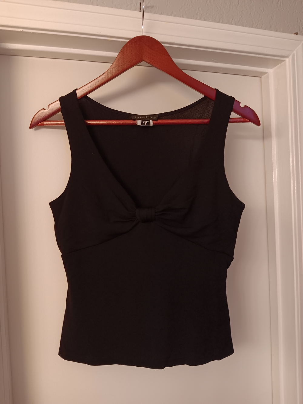 bebe Black Sleeveless Bow-Front Keyhole Tank Top